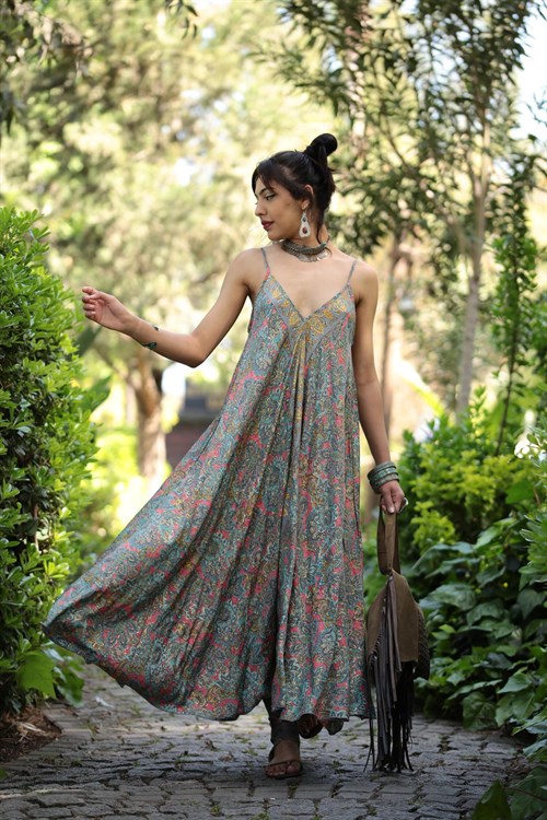 Gül Kurusu Askılı Desenli İpek Elbise - Şaman Butik Gül Kurusu Askılı Desenli İpek Elbise