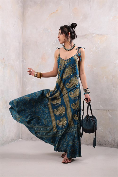 Petrol Mavisi Şal Desenli Askılı İpek Elbise - Şaman Butik Petrol Mavisi Şal Desenli Askılı İpek Elbise