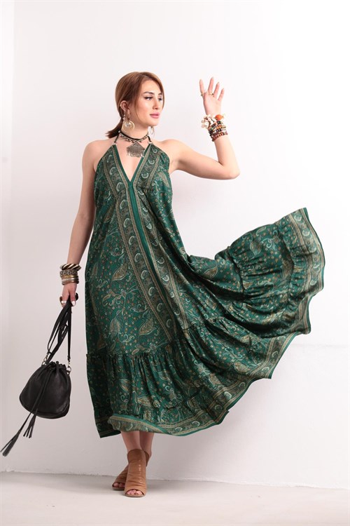 Zümrüt Yeşili Şal Desenli İp Askılı Derin Sırt Dekolteli Elbise - Şaman Butik Zümrüt Yeşili Şal Desenli İp Askılı Derin Sırt Dekolteli Elbise