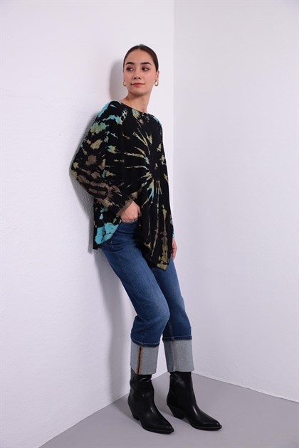 Siyah Altı Parçalı Batik Desenli Uzun Kollu Bluz - Şaman Butik Siyah Altı Parçalı Batik Desenli Uzun Kollu Bluz