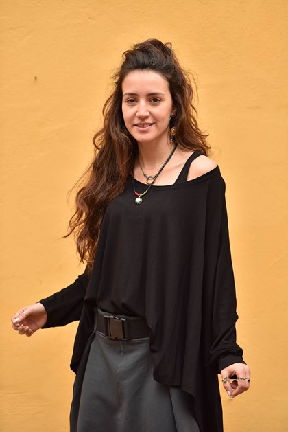 Siyah Arkası Uzun Triko Bluz - Şaman Butik  - Bohem Giyim ve Aksesuar | Kadın & Erkek Siyah Arkası Uzun Triko Bluz