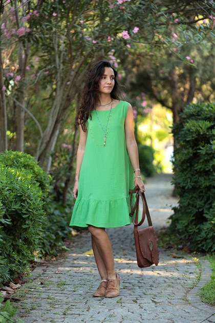 Açık Yeşil Eteği Fırfırlı Kolsuz Elbise - Şaman Butik Açık Yeşil Eteği Fırfırlı Kolsuz Elbise