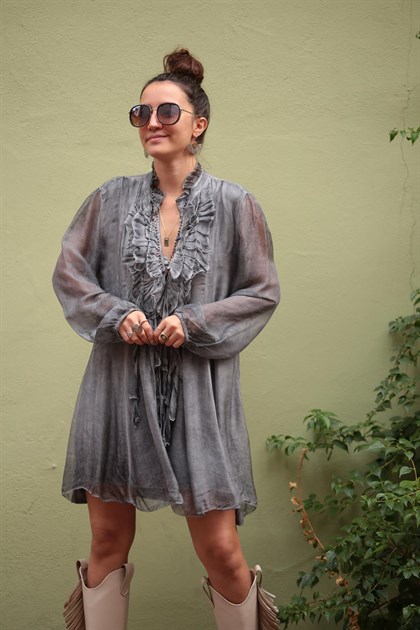 Antrasit V Yaka Yakası Püsküllü Düğme Detay Elbise - Şaman Butik Antrasit V Yaka Yakası Püsküllü Düğme Detay Elbise