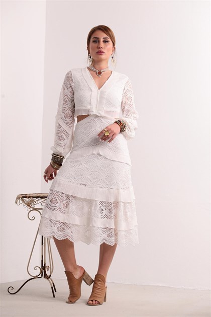 Beyaz Sırt Dekolteli Güpür Şık Elbise - Şaman Butik Beyaz Sırt Dekolteli Güpür Şık Elbise