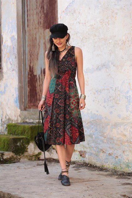 Etnik Desenli Kolsuz Beli Büzgü Detay Midi Elbise - Şaman Butik Etnik Desenli Kolsuz Beli Büzgü Detay Midi Elbise