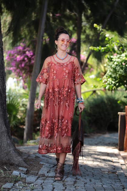 Kiremit Rengi Astarlı Tül Elbise - Şaman Butik Kiremit Rengi Astarlı Tül Elbise