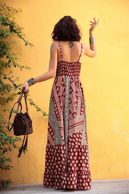 Kiremit Rengi Desenli Askılı İpek Elbise - Şaman Butik Kiremit Rengi Desenli Askılı İpek Elbise