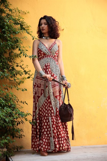 Kiremit Rengi Desenli Askılı İpek Elbise - Şaman Butik Kiremit Rengi Desenli Askılı İpek Elbise