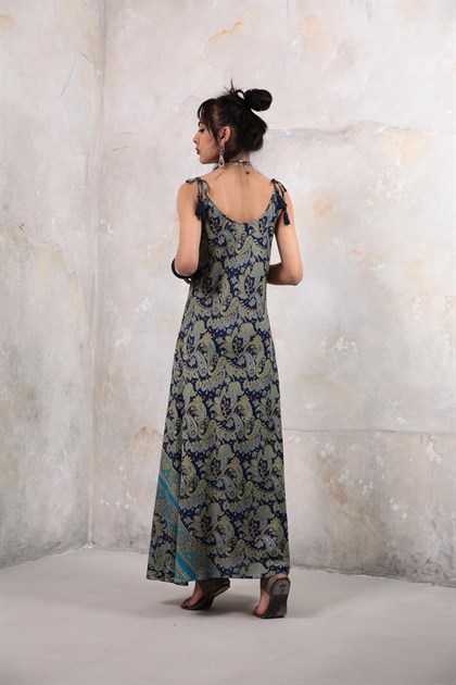 Lacivert Şal Desenli Askılı İpek Elbise - Şaman Butik Lacivert Şal Desenli Askılı İpek Elbise