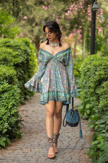  Pembe Desenli Gipeli İspanyol Kol İpek Elbise