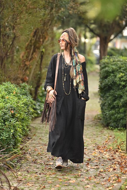 Siyah Arkası Önü V Yaka Cepli Elbise - Şaman Butik  - Bohem Giyim ve Aksesuar | Kadın & Erkek Siyah Arkası Önü V Yaka Cepli Elbise