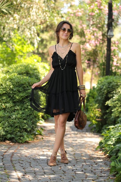 Siyah Askılı Sırtı Açık Şifon Elbise - Şaman Butik Siyah Askılı Sırtı Açık Şifon Elbise
