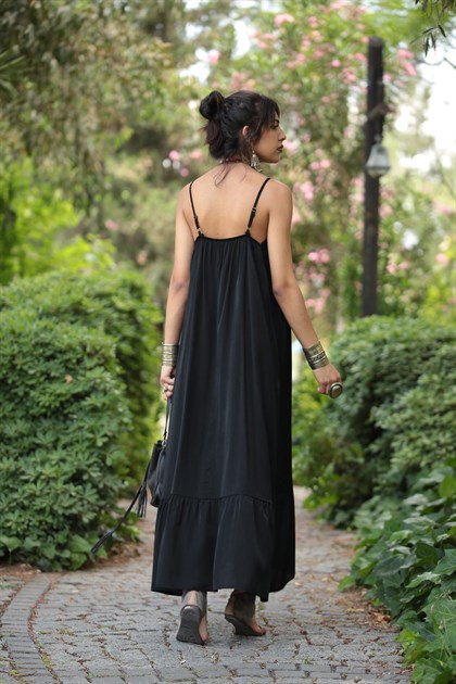 Siyah Askılı Uzun Salaş Elbise - Şaman Butik Siyah Askılı Uzun Salaş Elbise