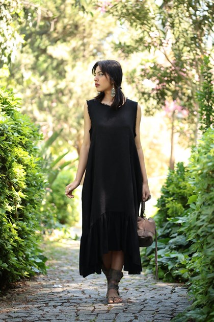 Siyah Kolsuz Eteği Tül Detaylı Elbise - Şaman Butik Siyah Kolsuz Eteği Tül Detaylı Elbise