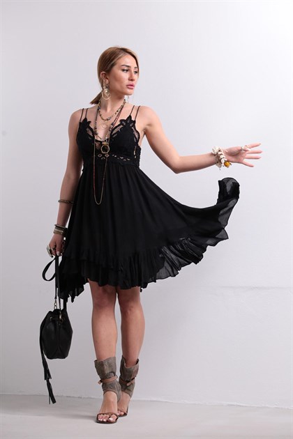 Siyah Üstü Güpürlü Eteği Fırfrlı Şık Elbise - Şaman Butik Siyah Üstü Güpürlü Eteği Fırfrlı Şık Elbise