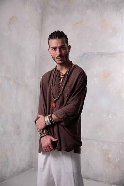 Kahverengi Yakası Bağcıklı Bohem Erkek Gömlek - Şaman Butik - Bohem Giyim ve Aksesuar | Kadın & Erkek Kahverengi Yakası Bağcıklı Bohem Erkek Gömlek