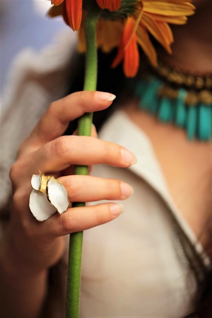 Dalga Tasarım Beyaz Emaye Kaplı Yüzük - Şaman Butik Dalga Tasarım Beyaz Emaye Kaplı Yüzük